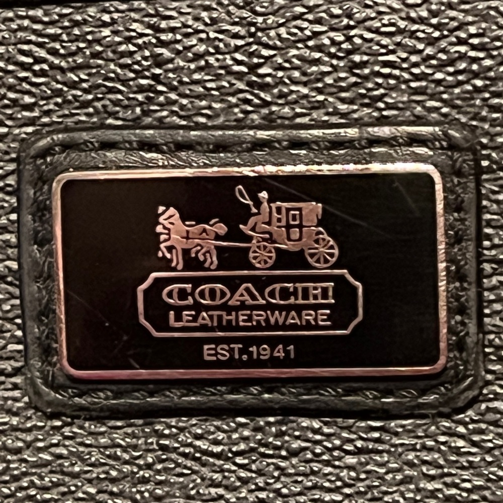 Coach preowned messenger, crossbody, bag Men’s, Women or Unisex. - Picture 7 of 15